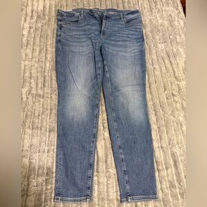American Eagle Outfitters Light Blue Skinny Jeans